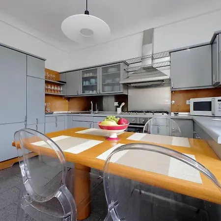 Spanish Steps Penthouse Apartment *