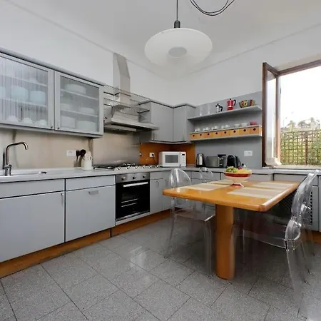 Spanish Steps Penthouse Apartment Rome