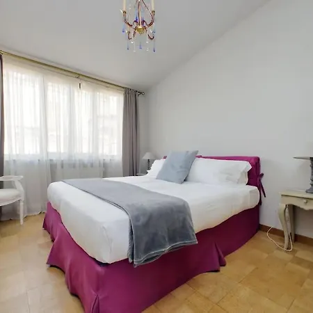 Spanish Steps Penthouse Apartment *